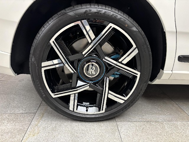 ROLLS ROYCE CULLINAN 2026 Image 24