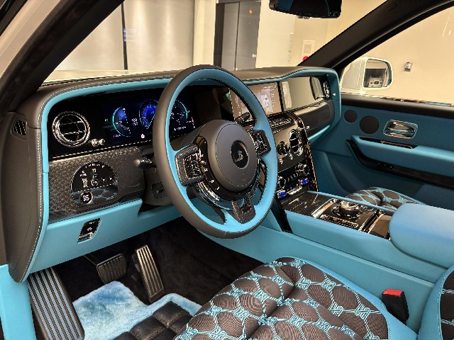 ROLLS ROYCE CULLINAN 2026 Image 25