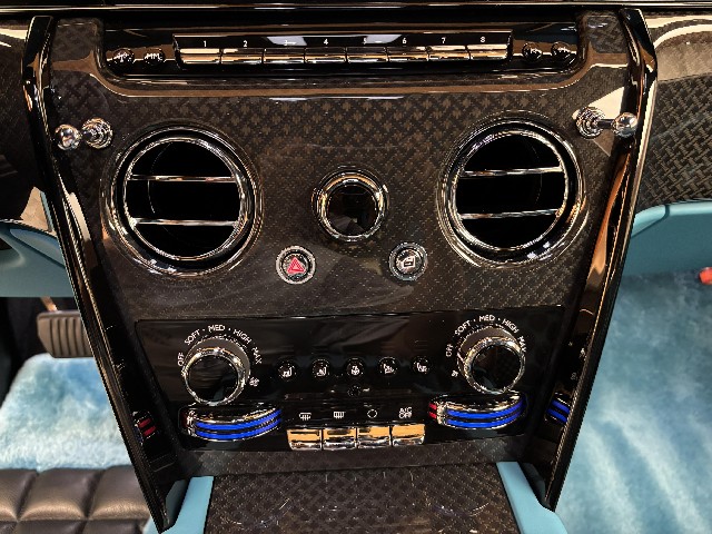 ROLLS ROYCE CULLINAN 2026 Image 52