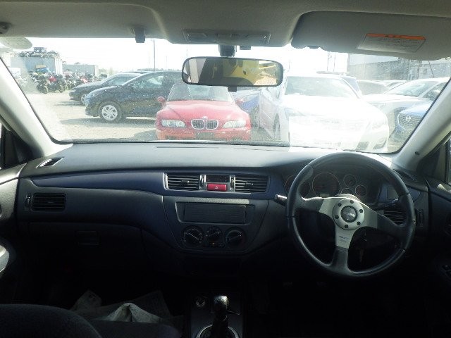 MITSUBISHI LANCER 2003 Image 19