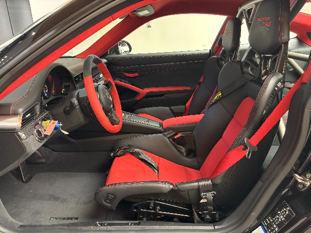 PORSCHE 911 2019 Image 22