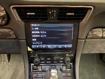 PORSCHE 911 2019 Image 33