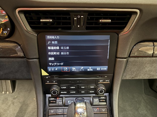 PORSCHE 911 2019 Image 39