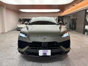 LAMBORGHINI URUS 2024 Image 2