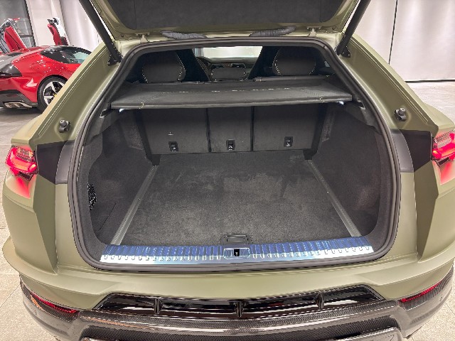 LAMBORGHINI URUS 2024 Image 29