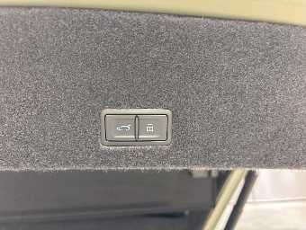 LAMBORGHINI URUS 2024 Image 24