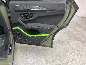 LAMBORGHINI URUS 2024 Image 31