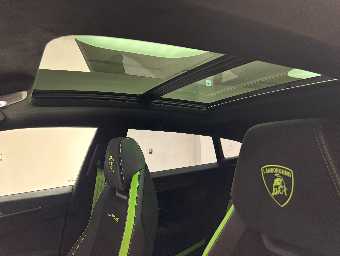 LAMBORGHINI URUS 2024 Image 42