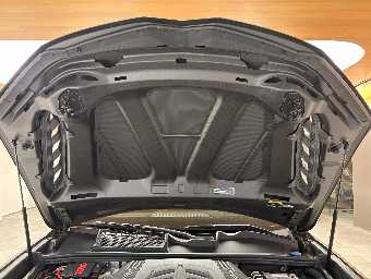 LAMBORGHINI URUS 2024 Image 45