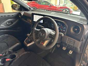 TOYOTA GR YARIS 2024 Image 13