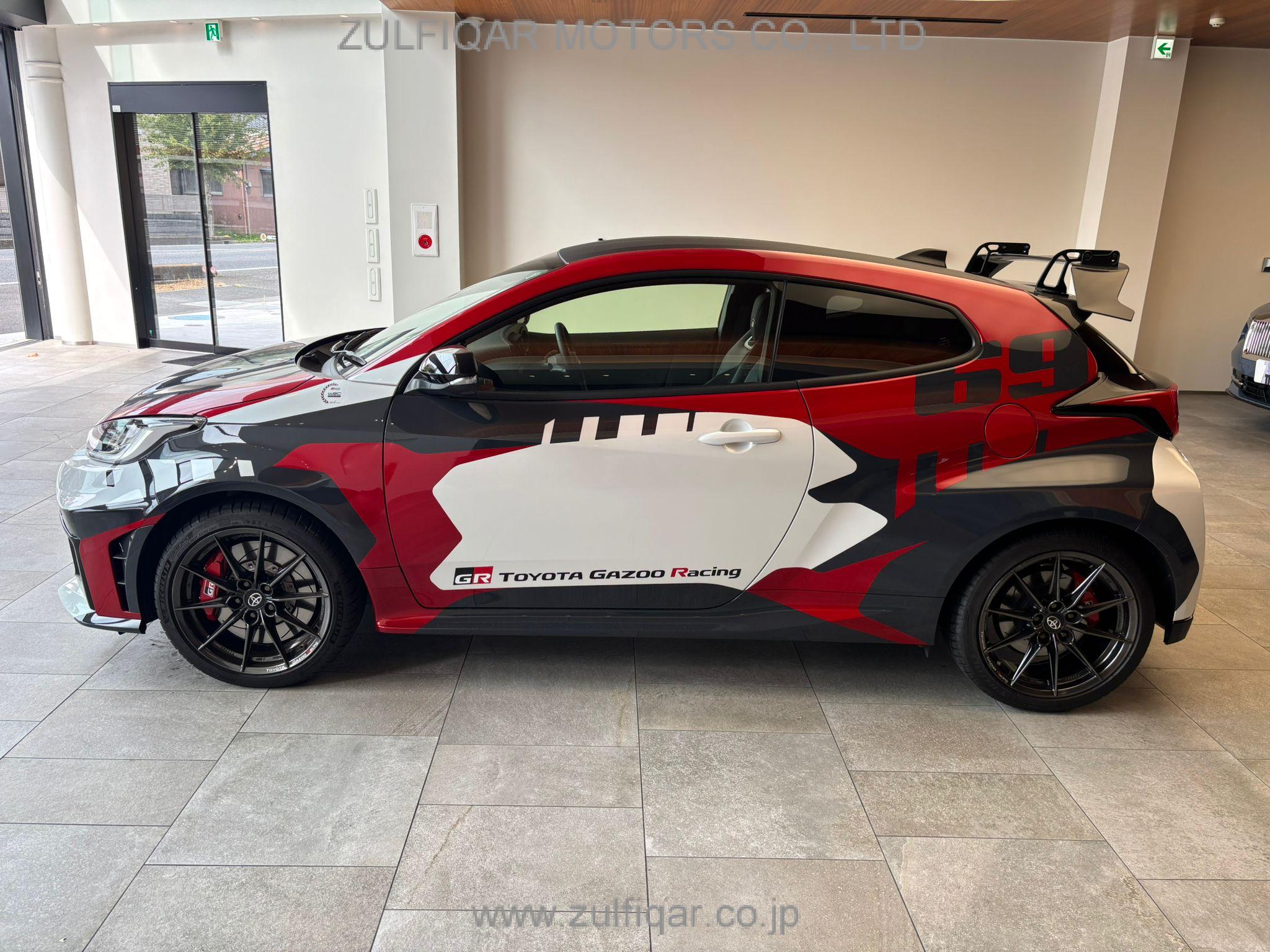 TOYOTA GR YARIS 2024 Image 8