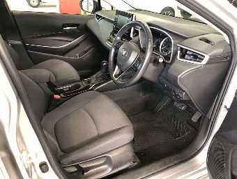 TOYOTA COROLLA TOURING 2020 Image 5