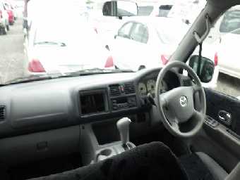 MAZDA BONGO FRIENDEE 2002 Image 11