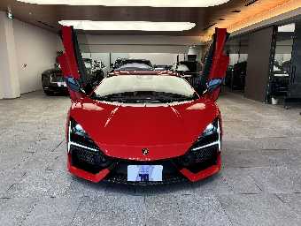LAMBORGHINI REVUELTO 2025 Image 2