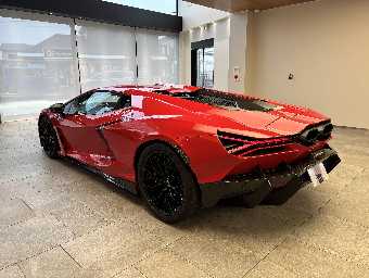 LAMBORGHINI REVUELTO 2025 Image 17