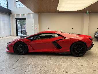 LAMBORGHINI REVUELTO 2025 Image 18