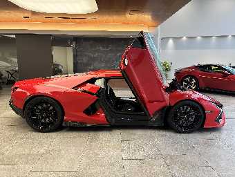 LAMBORGHINI REVUELTO 2025 Image 4