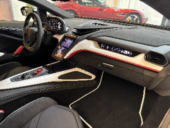 LAMBORGHINI REVUELTO 2025 Image 28