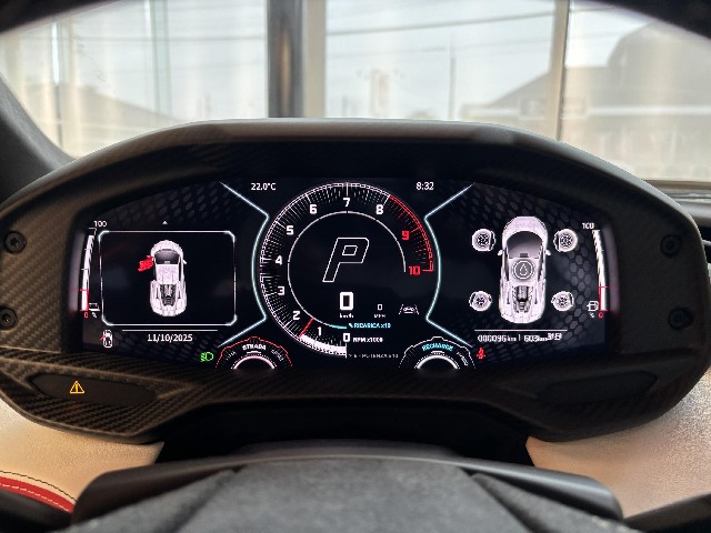 LAMBORGHINI REVUELTO 2025 Image 38