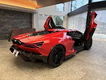 LAMBORGHINI REVUELTO 2025 Image 5