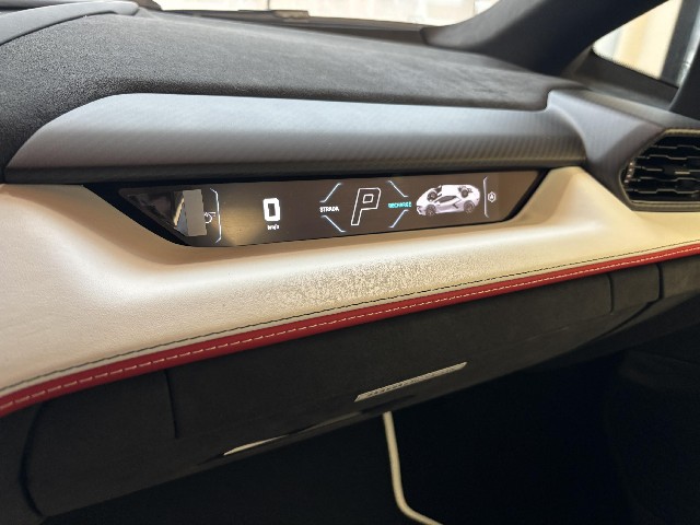 LAMBORGHINI REVUELTO 2025 Image 43