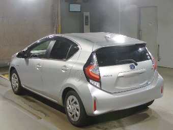 TOYOTA AQUA 2018 Image 4