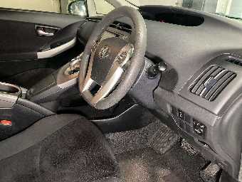 TOYOTA PRIUS 2014 Image 5