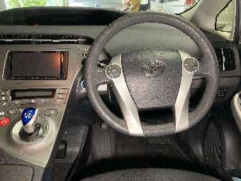 TOYOTA PRIUS 2014 Image 6