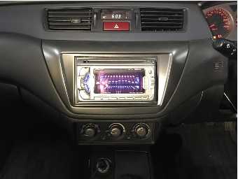 MITSUBISHI LANCER 2003 Image 18