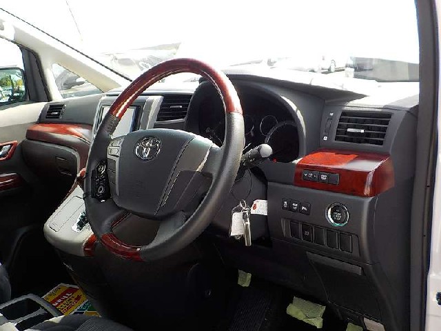 TOYOTA ALPHARD 2008 Image 30