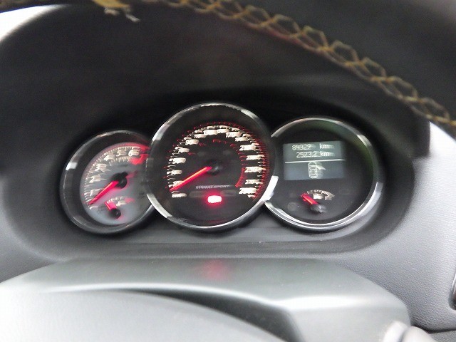 RENAULT MEGANE 2013 Image 21