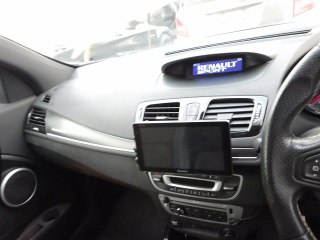 RENAULT MEGANE 2013 Image 23