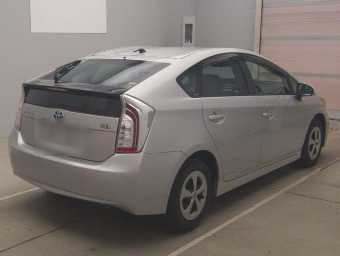 TOYOTA PRIUS 2014 Image 2