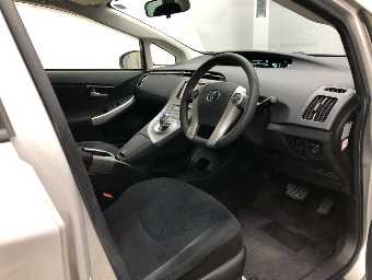 TOYOTA PRIUS 2014 Image 5