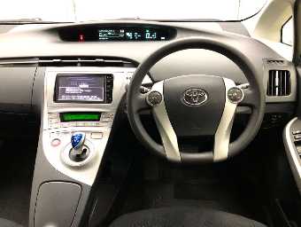 TOYOTA PRIUS 2014 Image 6