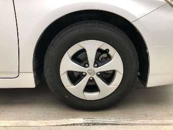 TOYOTA PRIUS 2014 Image 9