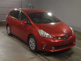 TOYOTA PRIUS ALPHA 2014 Image 3