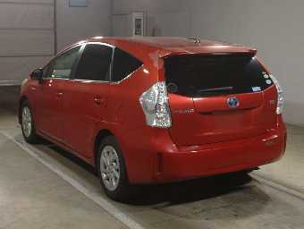 TOYOTA PRIUS ALPHA 2014 Image 4