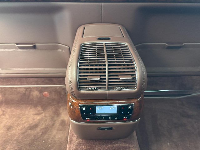 MERCEDES MAYBACH 62 2005 Image 50