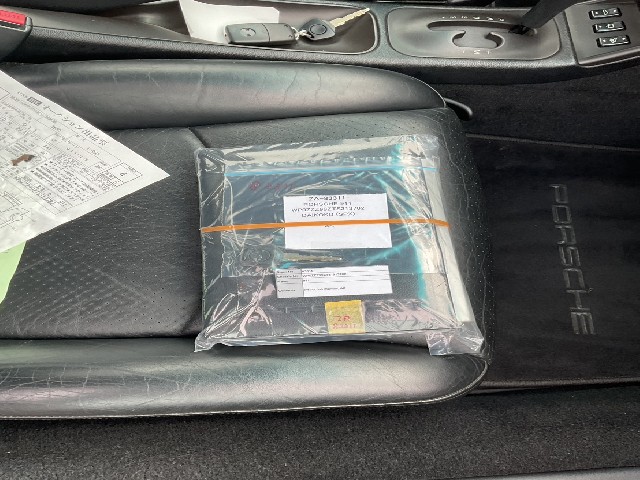 PORSCHE 911 1996 Image 25