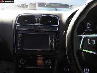 VOLKSWAGEN POLO GTI 2015 Image 6