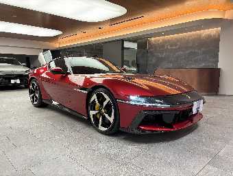 FERRARI 12 CILINDRI 2025 Image 3