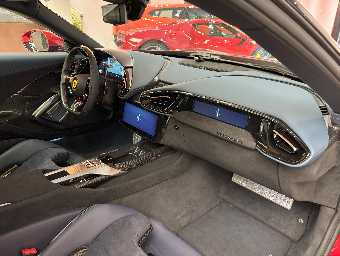 FERRARI 12 CILINDRI 2025 Image 29