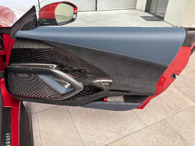 FERRARI 12 CILINDRI 2025 Image 38