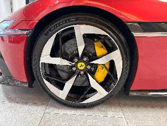 FERRARI 12 CILINDRI 2025 Image 9