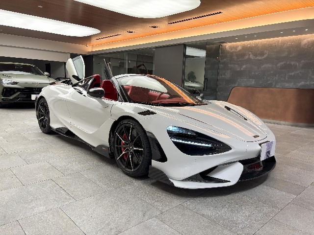 MCLAREN 765LT SPIDER 2023 Image 19