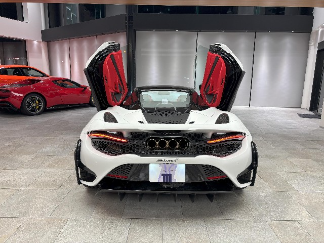 MCLAREN 765LT SPIDER 2023 Image 30