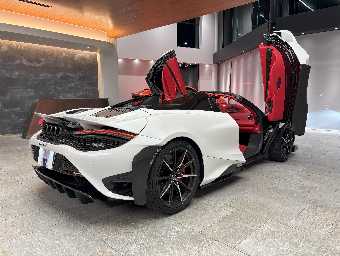MCLAREN 765LT SPIDER 2023 Image 5