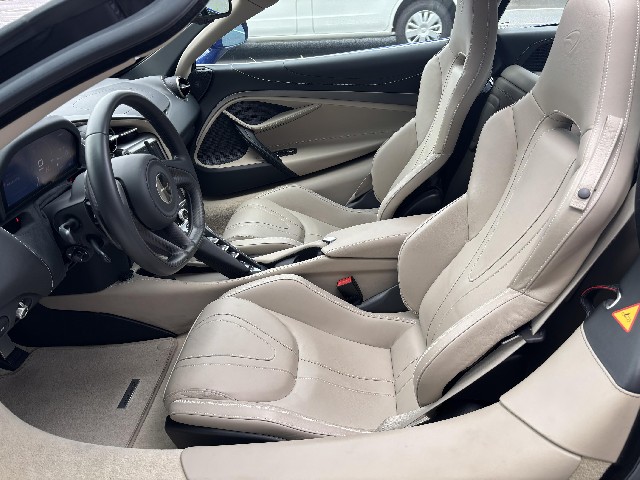 MCLAREN 720S 2018 Image 42