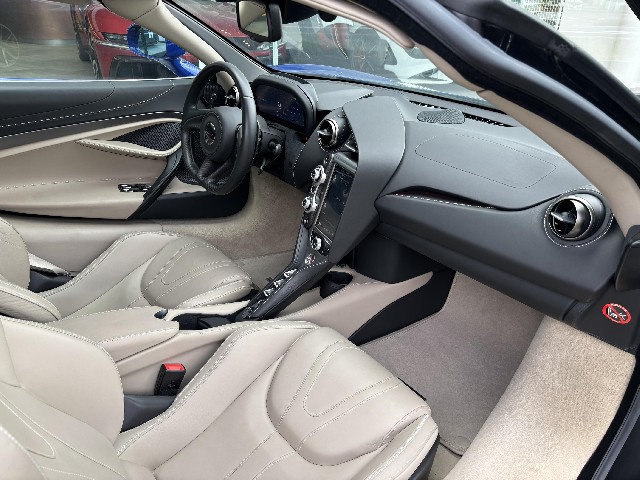 MCLAREN 720S 2018 Image 44